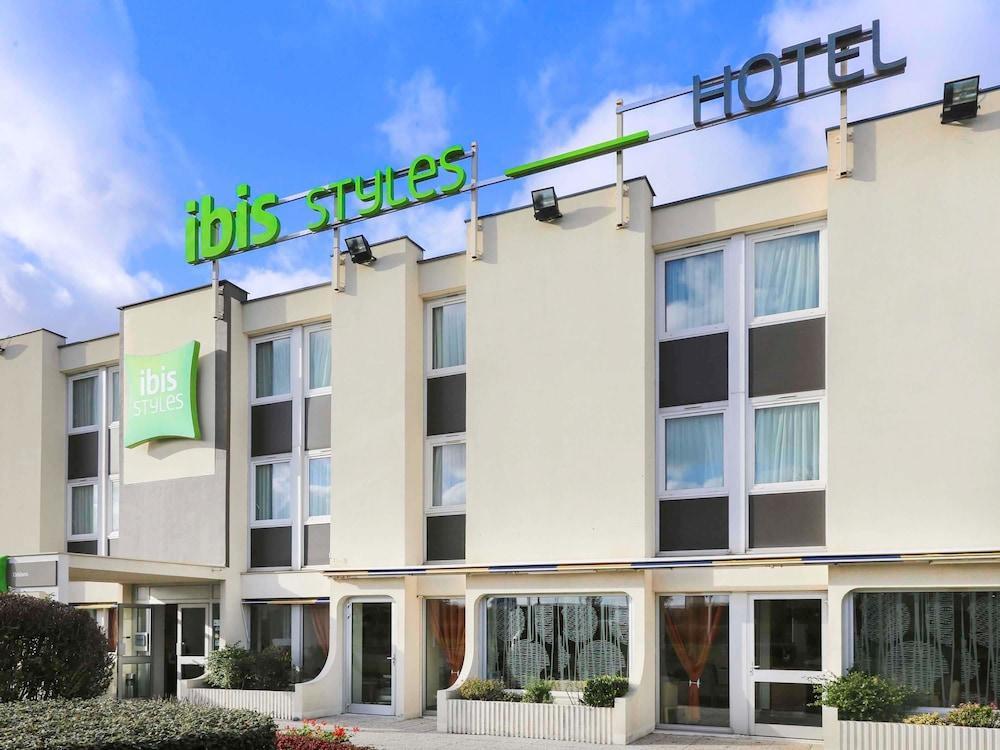 Ibis Styles Orleans Hotel La Chapelle-Saint-Mesmin Exterior photo